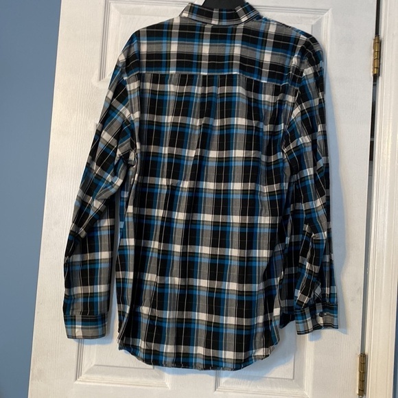Van Heusen mens classic fit button down; size xl 17-17.5 - Picture 5 of 5